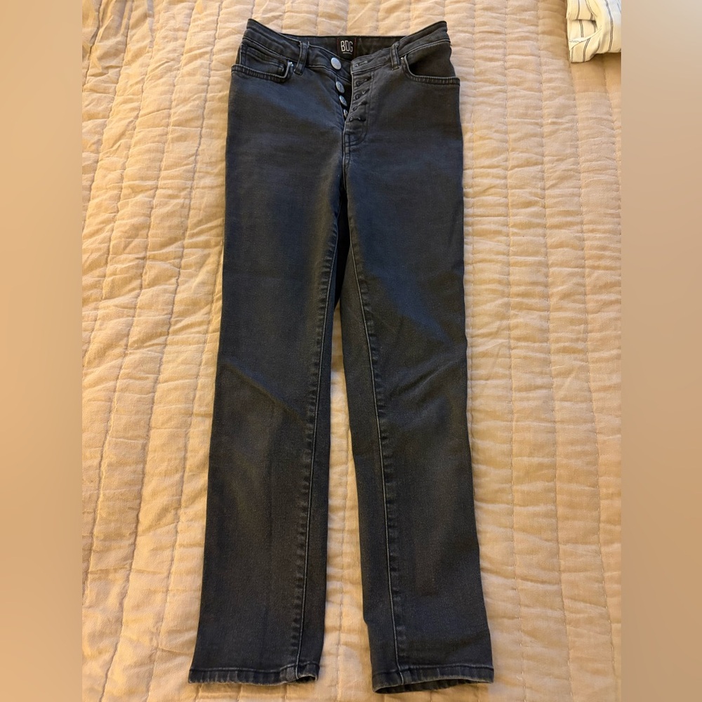 BDG High-Rise Straight Jeans in Washed Black